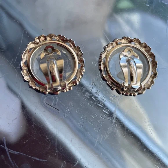 Whitting & Davis Cameo Earrings - Picture 8 of 9